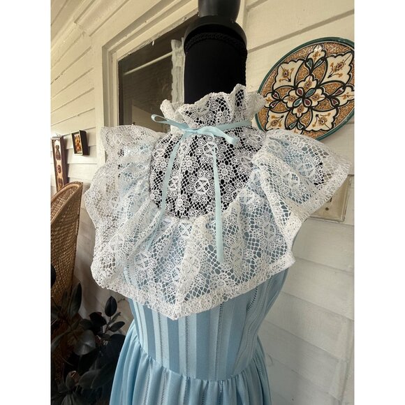 Vintage 70's Baby Blue Mai Dress With Lace Yoke Size Small - Picture 10 of 16